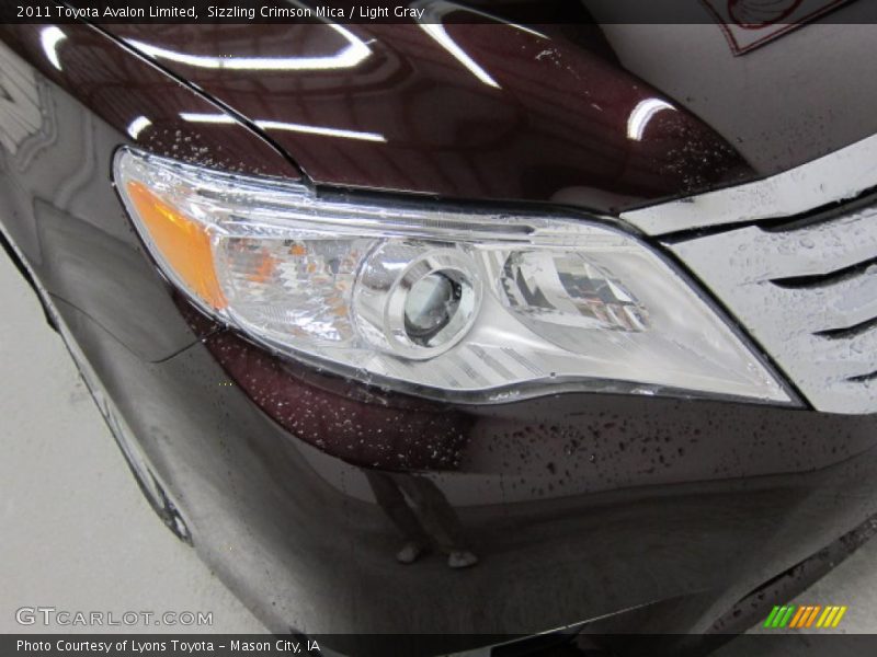 Sizzling Crimson Mica / Light Gray 2011 Toyota Avalon Limited