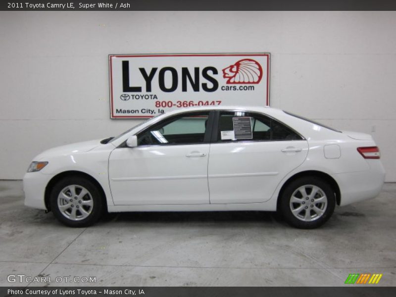 Super White / Ash 2011 Toyota Camry LE