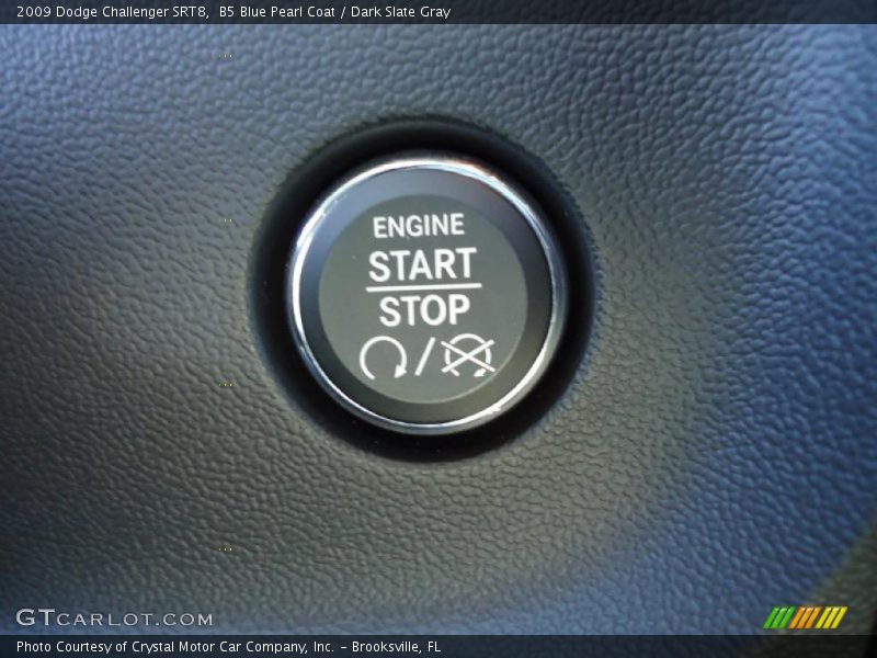 B5 Blue Pearl Coat / Dark Slate Gray 2009 Dodge Challenger SRT8