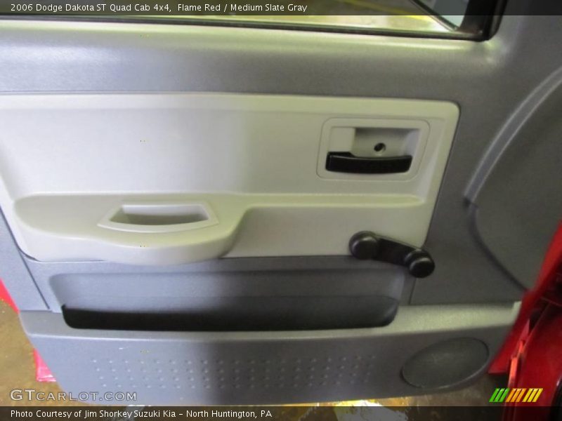 Flame Red / Medium Slate Gray 2006 Dodge Dakota ST Quad Cab 4x4