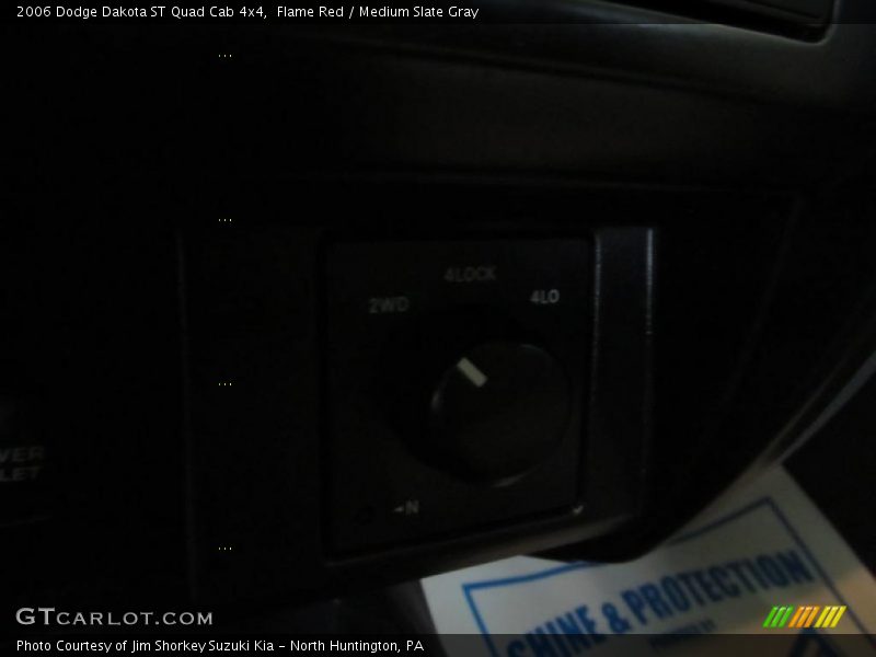 Flame Red / Medium Slate Gray 2006 Dodge Dakota ST Quad Cab 4x4