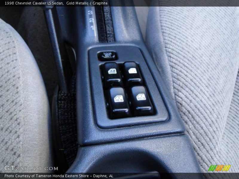 Controls of 1998 Cavalier LS Sedan