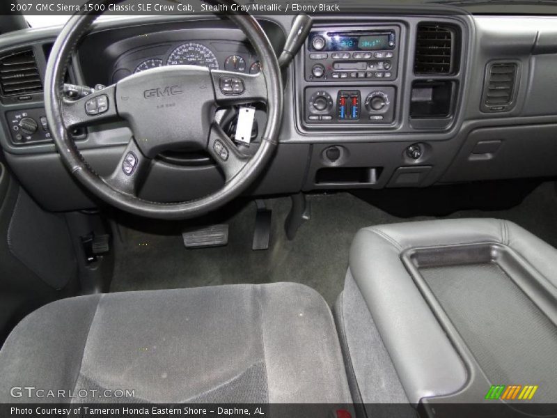 Dashboard of 2007 Sierra 1500 Classic SLE Crew Cab