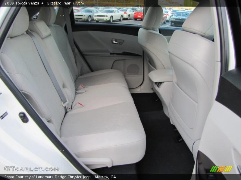 Blizzard Pearl / Ivory 2009 Toyota Venza I4