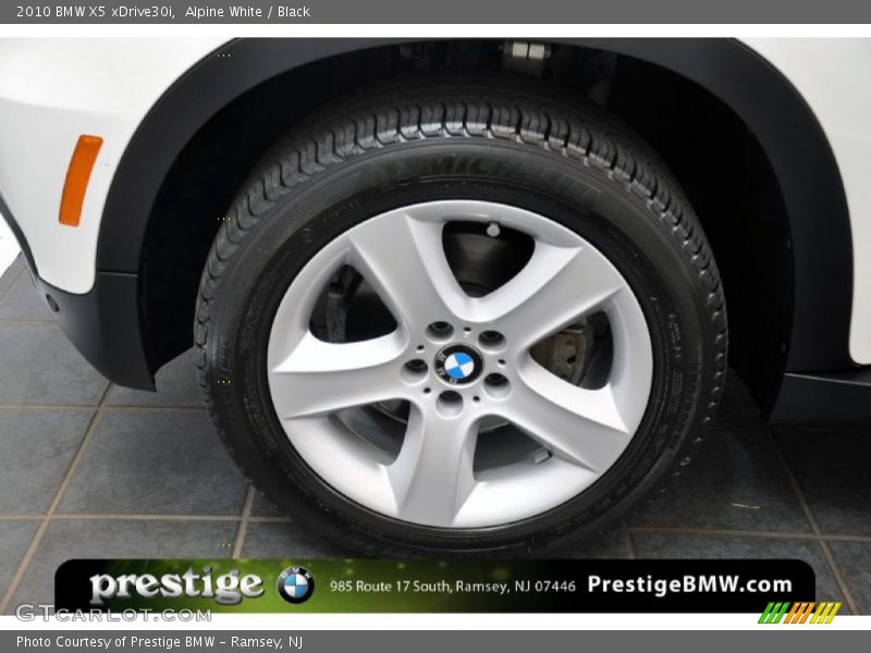 Alpine White / Black 2010 BMW X5 xDrive30i
