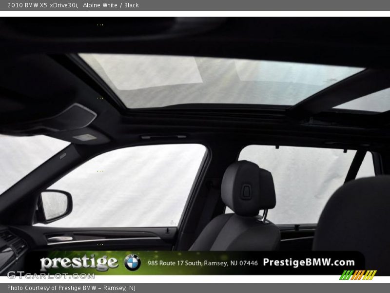 Alpine White / Black 2010 BMW X5 xDrive30i