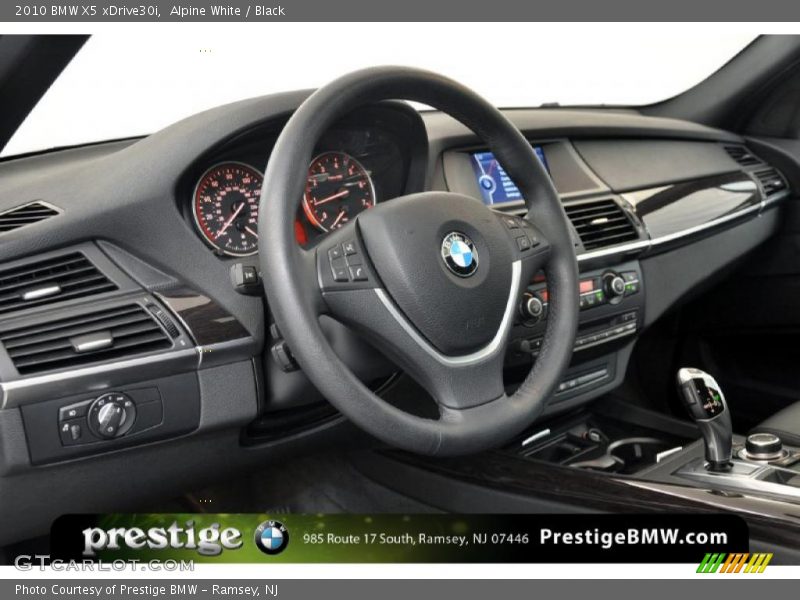 Alpine White / Black 2010 BMW X5 xDrive30i
