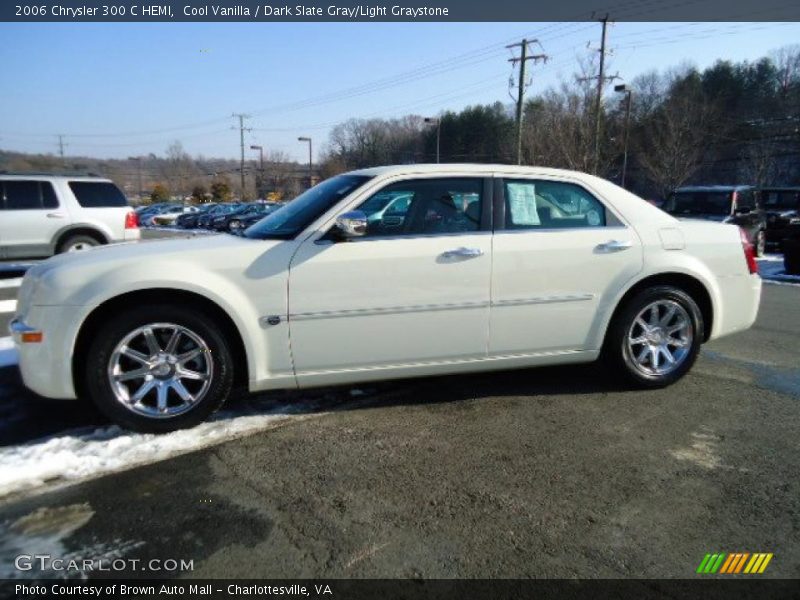 Cool Vanilla / Dark Slate Gray/Light Graystone 2006 Chrysler 300 C HEMI