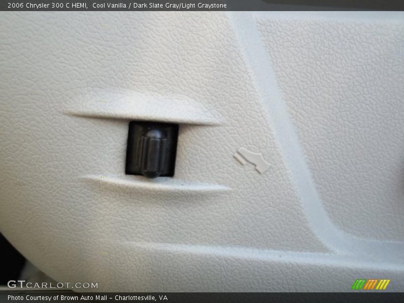 Cool Vanilla / Dark Slate Gray/Light Graystone 2006 Chrysler 300 C HEMI