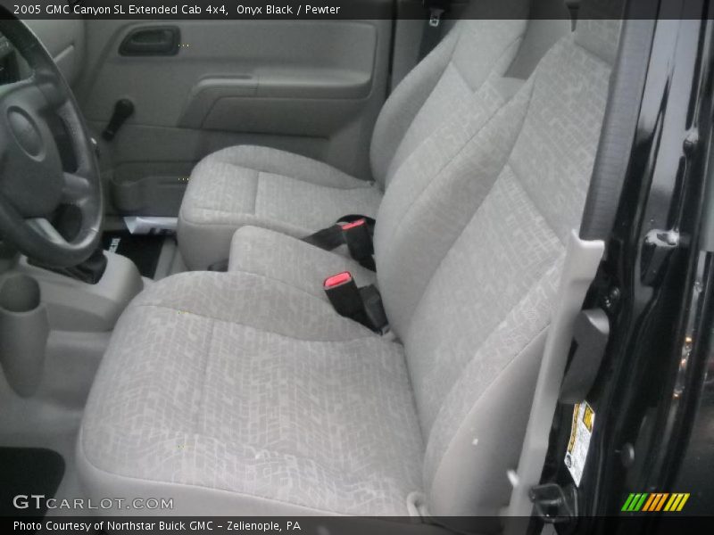  2005 Canyon SL Extended Cab 4x4 Pewter Interior