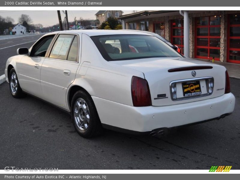 White Diamond / Oatmeal 2000 Cadillac DeVille Sedan