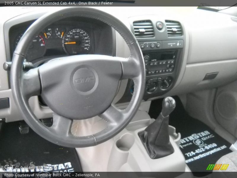 2005 Canyon SL Extended Cab 4x4 Pewter Interior