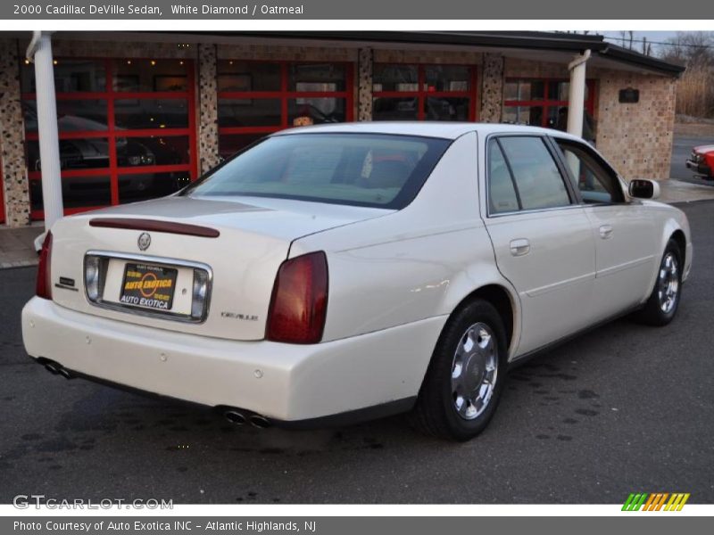White Diamond / Oatmeal 2000 Cadillac DeVille Sedan