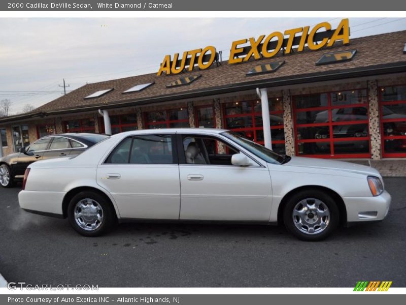 White Diamond / Oatmeal 2000 Cadillac DeVille Sedan