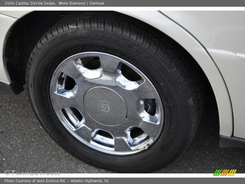 White Diamond / Oatmeal 2000 Cadillac DeVille Sedan