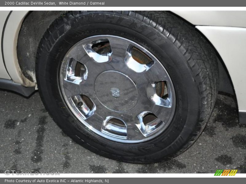 White Diamond / Oatmeal 2000 Cadillac DeVille Sedan