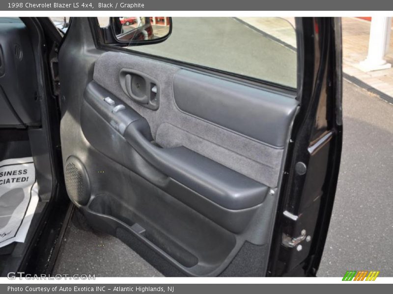 Door Panel of 1998 Blazer LS 4x4