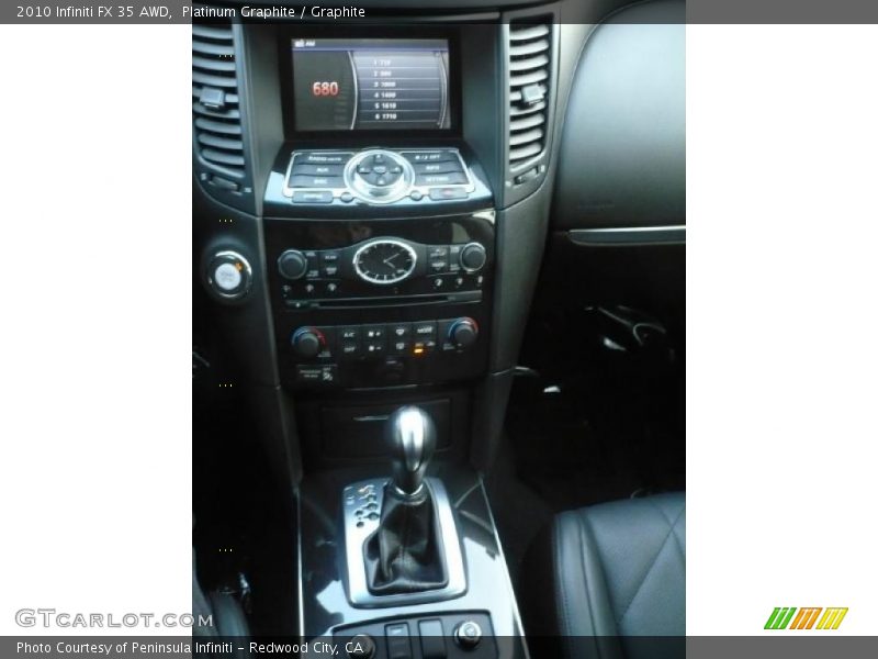 Controls of 2010 FX 35 AWD
