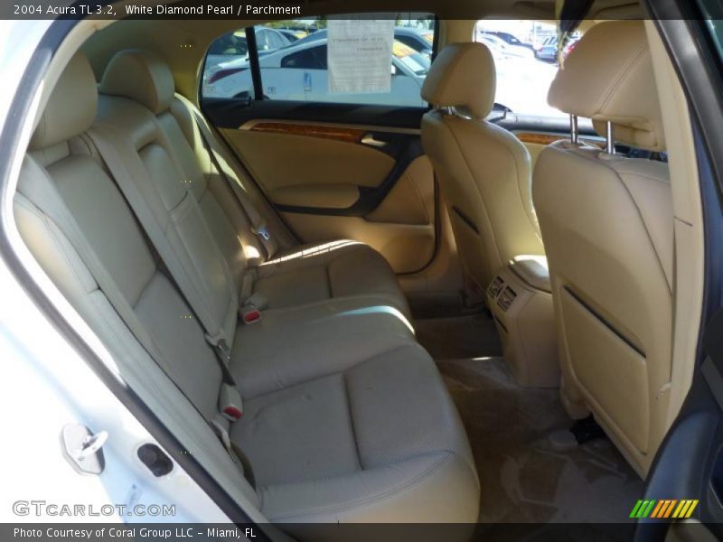White Diamond Pearl / Parchment 2004 Acura TL 3.2