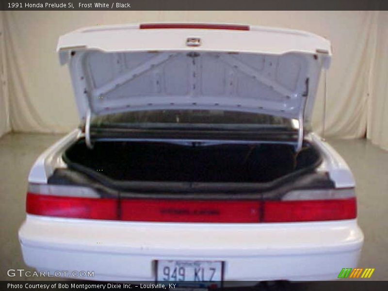 Frost White / Black 1991 Honda Prelude Si