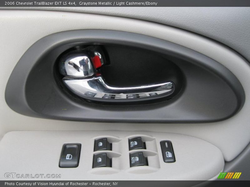 Graystone Metallic / Light Cashmere/Ebony 2006 Chevrolet TrailBlazer EXT LS 4x4