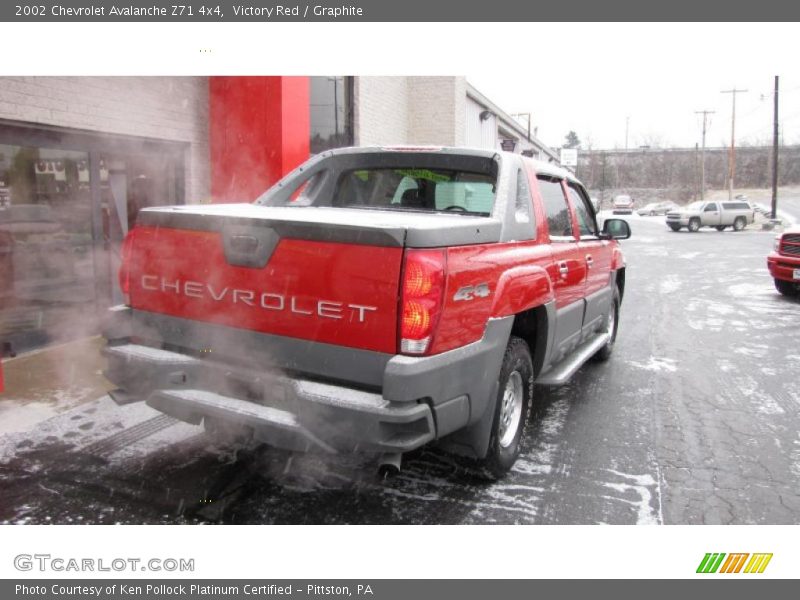 Victory Red / Graphite 2002 Chevrolet Avalanche Z71 4x4