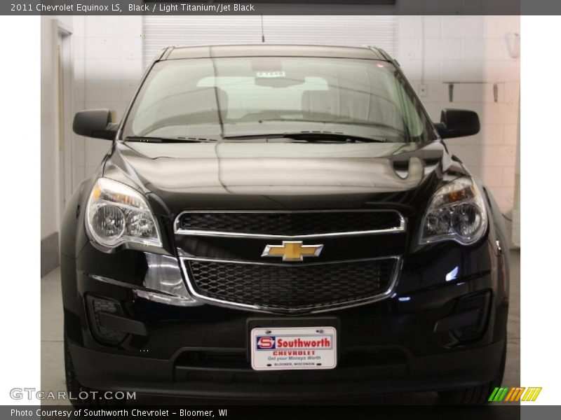 Black / Light Titanium/Jet Black 2011 Chevrolet Equinox LS