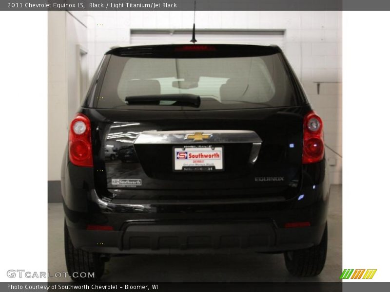 Black / Light Titanium/Jet Black 2011 Chevrolet Equinox LS