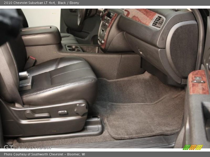 Black / Ebony 2010 Chevrolet Suburban LT 4x4