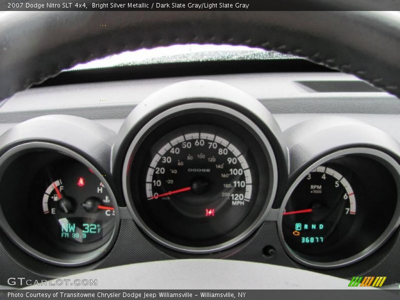 Bright Silver Metallic / Dark Slate Gray/Light Slate Gray 2007 Dodge Nitro SLT 4x4