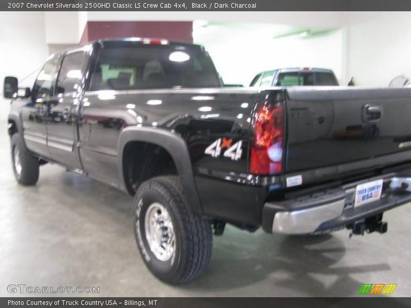 Black / Dark Charcoal 2007 Chevrolet Silverado 2500HD Classic LS Crew Cab 4x4