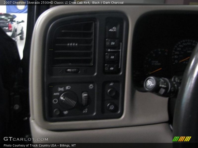 Black / Dark Charcoal 2007 Chevrolet Silverado 2500HD Classic LS Crew Cab 4x4