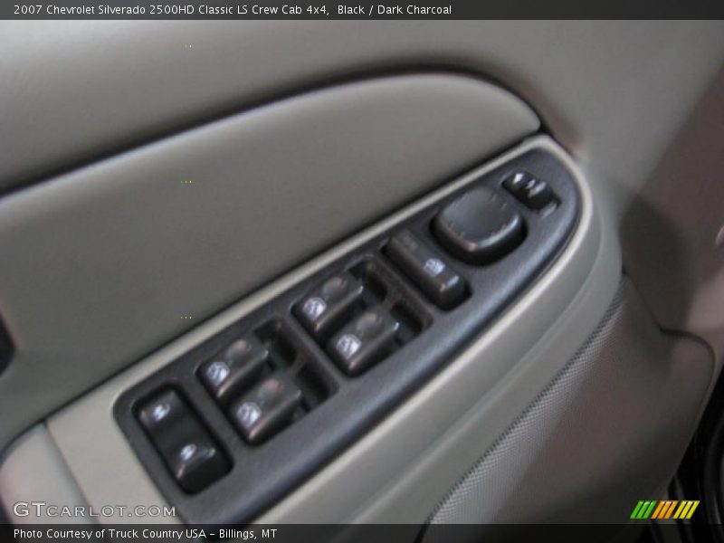 Black / Dark Charcoal 2007 Chevrolet Silverado 2500HD Classic LS Crew Cab 4x4