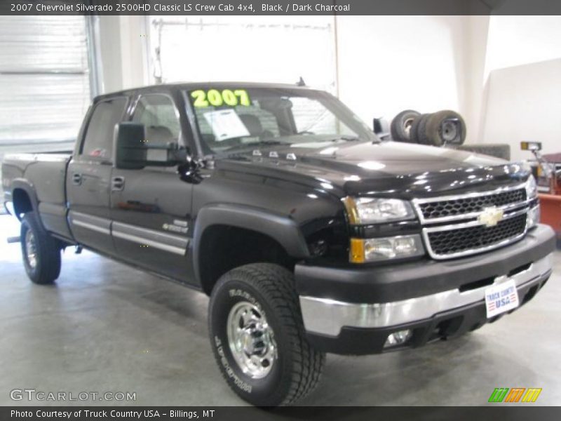 Black / Dark Charcoal 2007 Chevrolet Silverado 2500HD Classic LS Crew Cab 4x4