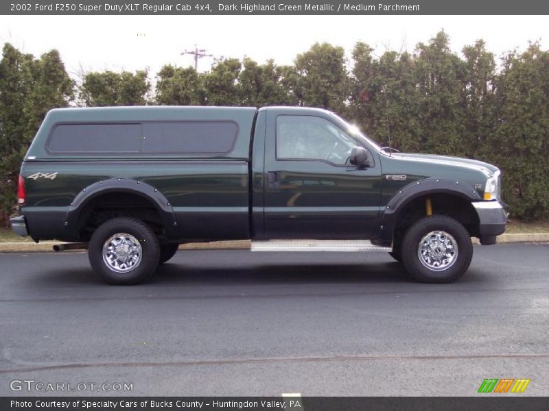 Dark Highland Green Metallic / Medium Parchment 2002 Ford F250 Super Duty XLT Regular Cab 4x4