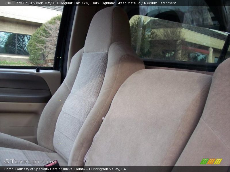 Dark Highland Green Metallic / Medium Parchment 2002 Ford F250 Super Duty XLT Regular Cab 4x4