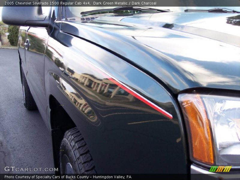 Dark Green Metallic / Dark Charcoal 2005 Chevrolet Silverado 1500 Regular Cab 4x4