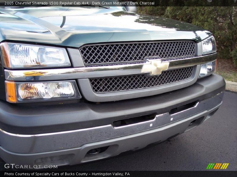 Dark Green Metallic / Dark Charcoal 2005 Chevrolet Silverado 1500 Regular Cab 4x4