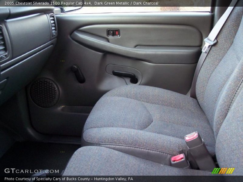Dark Green Metallic / Dark Charcoal 2005 Chevrolet Silverado 1500 Regular Cab 4x4