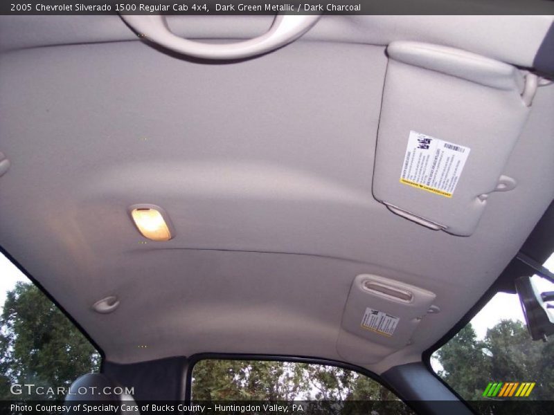 Dark Green Metallic / Dark Charcoal 2005 Chevrolet Silverado 1500 Regular Cab 4x4