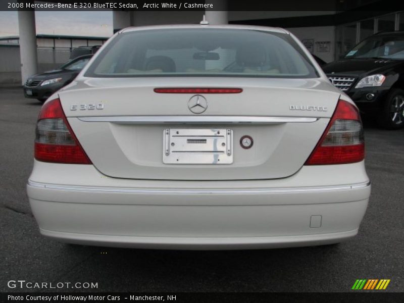 Arctic White / Cashmere 2008 Mercedes-Benz E 320 BlueTEC Sedan