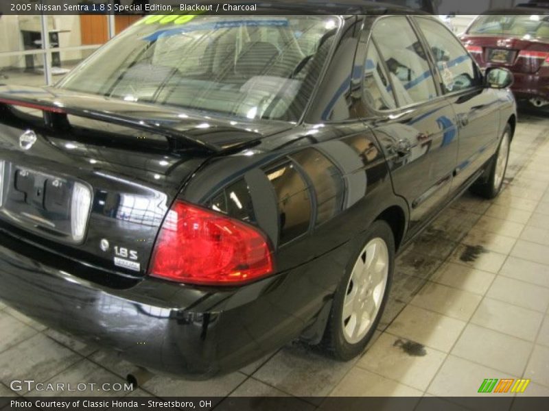 Blackout / Charcoal 2005 Nissan Sentra 1.8 S Special Edition