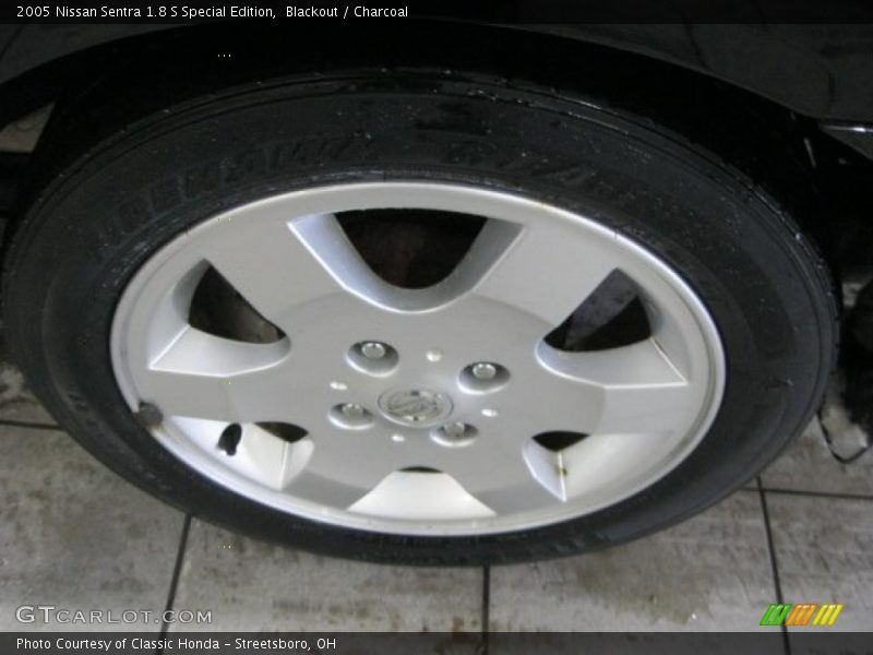 Blackout / Charcoal 2005 Nissan Sentra 1.8 S Special Edition