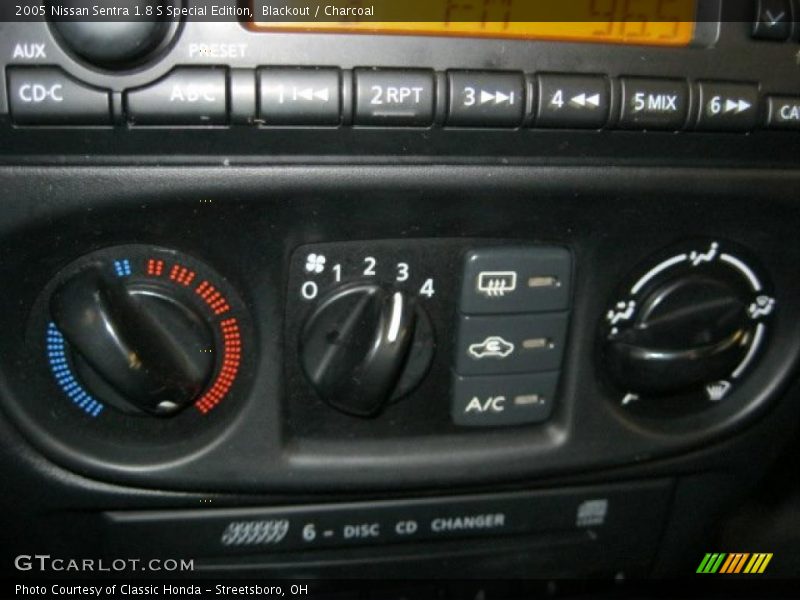 Blackout / Charcoal 2005 Nissan Sentra 1.8 S Special Edition