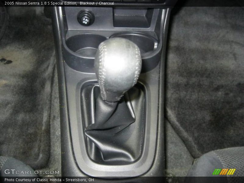 Blackout / Charcoal 2005 Nissan Sentra 1.8 S Special Edition