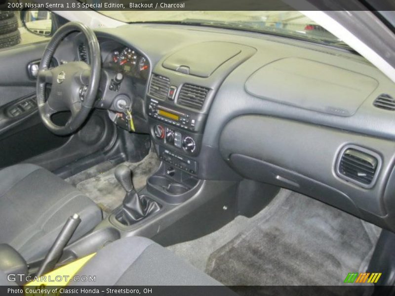 Blackout / Charcoal 2005 Nissan Sentra 1.8 S Special Edition