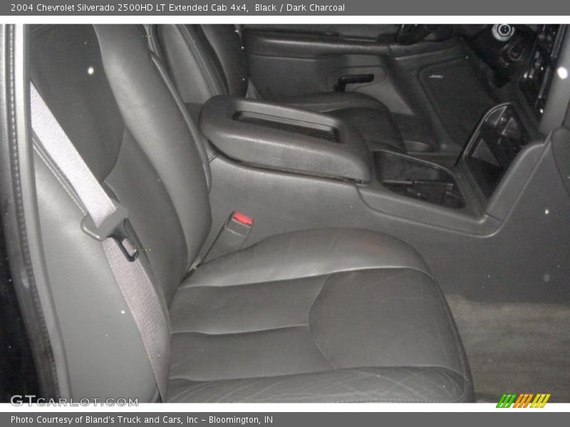 Black / Dark Charcoal 2004 Chevrolet Silverado 2500HD LT Extended Cab 4x4