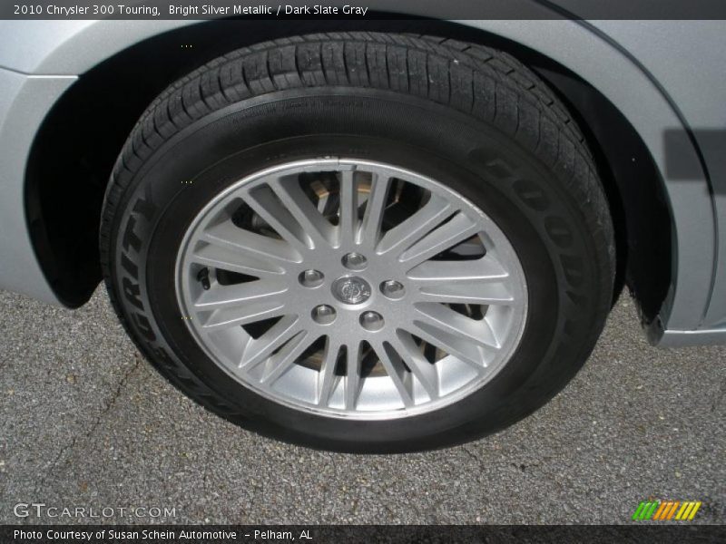 Bright Silver Metallic / Dark Slate Gray 2010 Chrysler 300 Touring