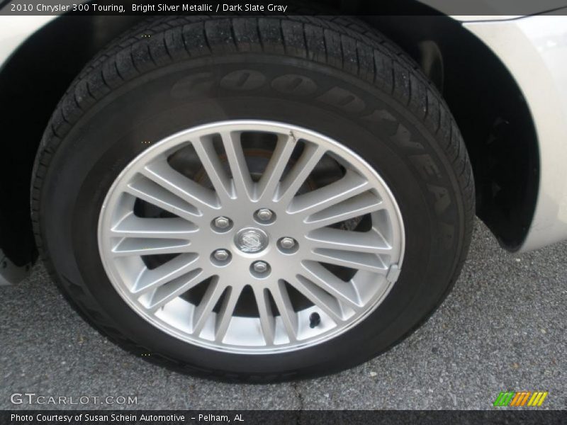 Bright Silver Metallic / Dark Slate Gray 2010 Chrysler 300 Touring