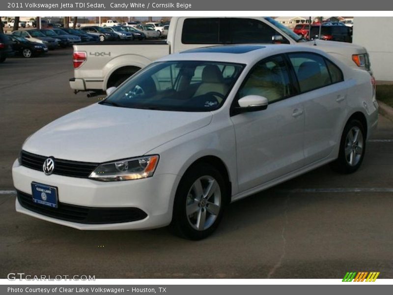 Candy White / Cornsilk Beige 2011 Volkswagen Jetta TDI Sedan